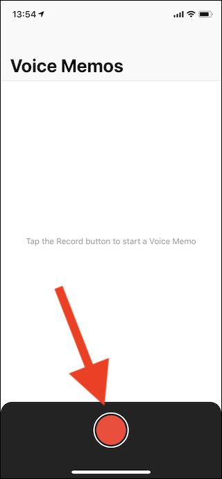 Кнопка записи в приложении 'Голосовые заметки' на iPhone