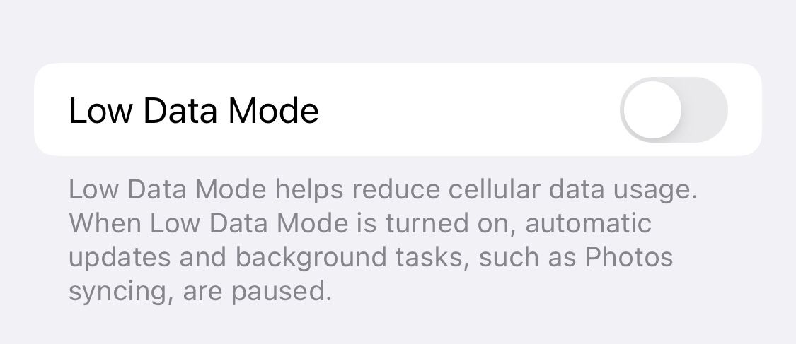 Интерфейс режима экономии данных на iPhone