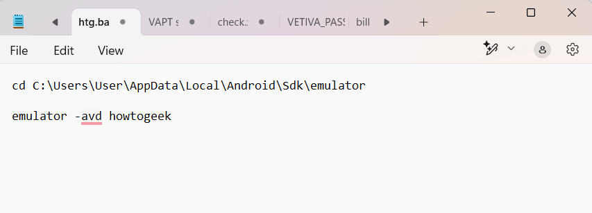 Содержимое .bat файла в Блокноте.
