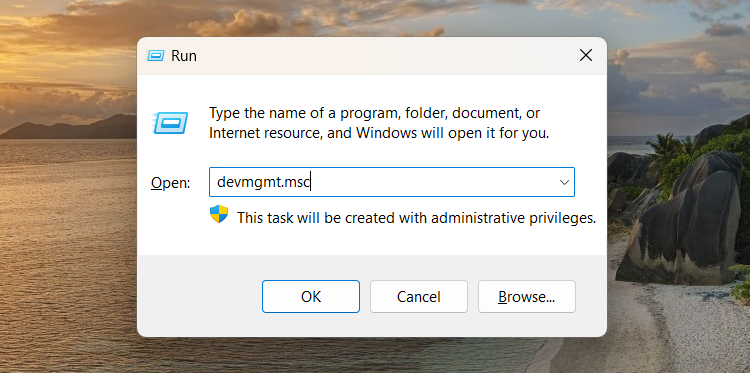Открытие Диспетчера устройств через диалог запуска Windows.