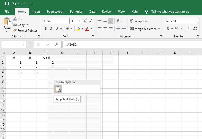 Вставка текста формулы в новую ячейку Excel