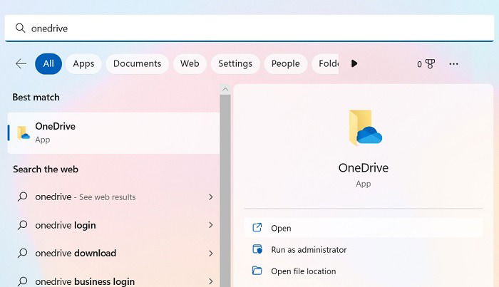 Icono de OneDrive en el área de notificaciones indicando cómo abrir la aplicación