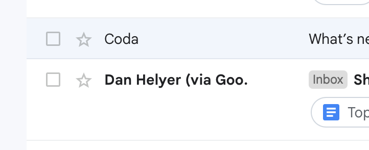 Архивированное и входящее сообщение рядом в Gmail.