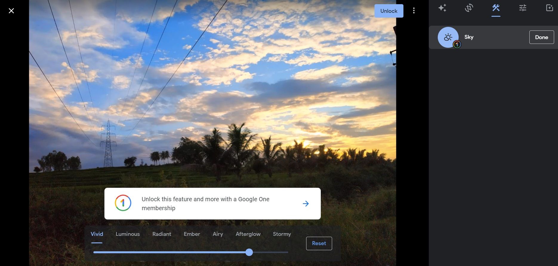 Вкладка инструментов редактора Google Photos с опциями для подписчиков Google One