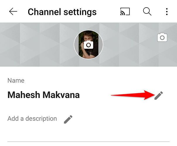 Нажмите иконку редактирования рядом с полем «Имя» в настройках канала.