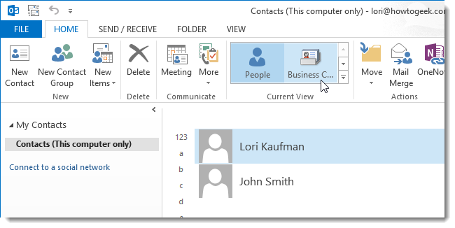 Список контактов в папке «Контакты» Outlook