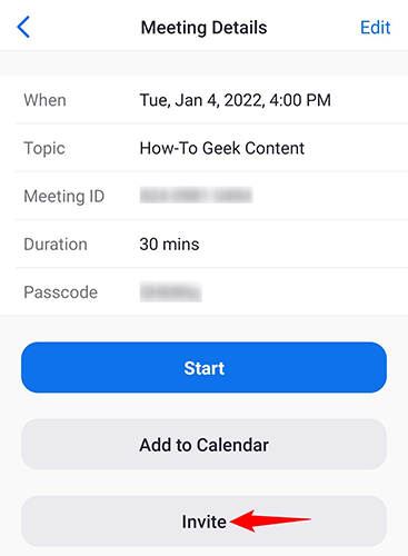 Нажмите «Invite» на странице деталей встречи.