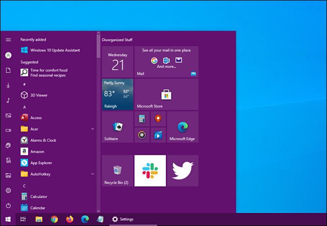 Меню «Пуск» Windows 10 с применённым акцентным цветом.