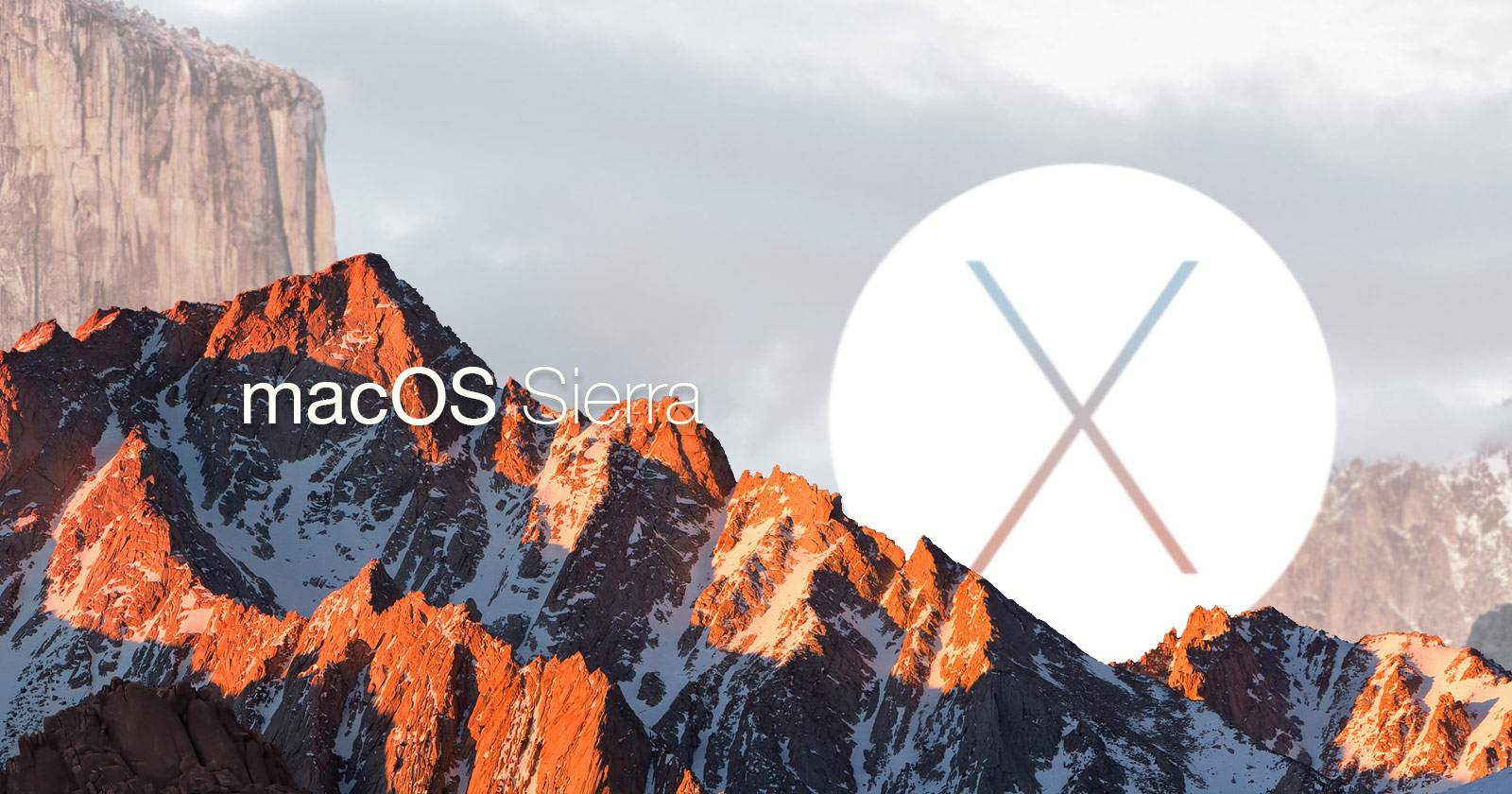 Mac на рабочем столе с окном Finder и обоями macOS