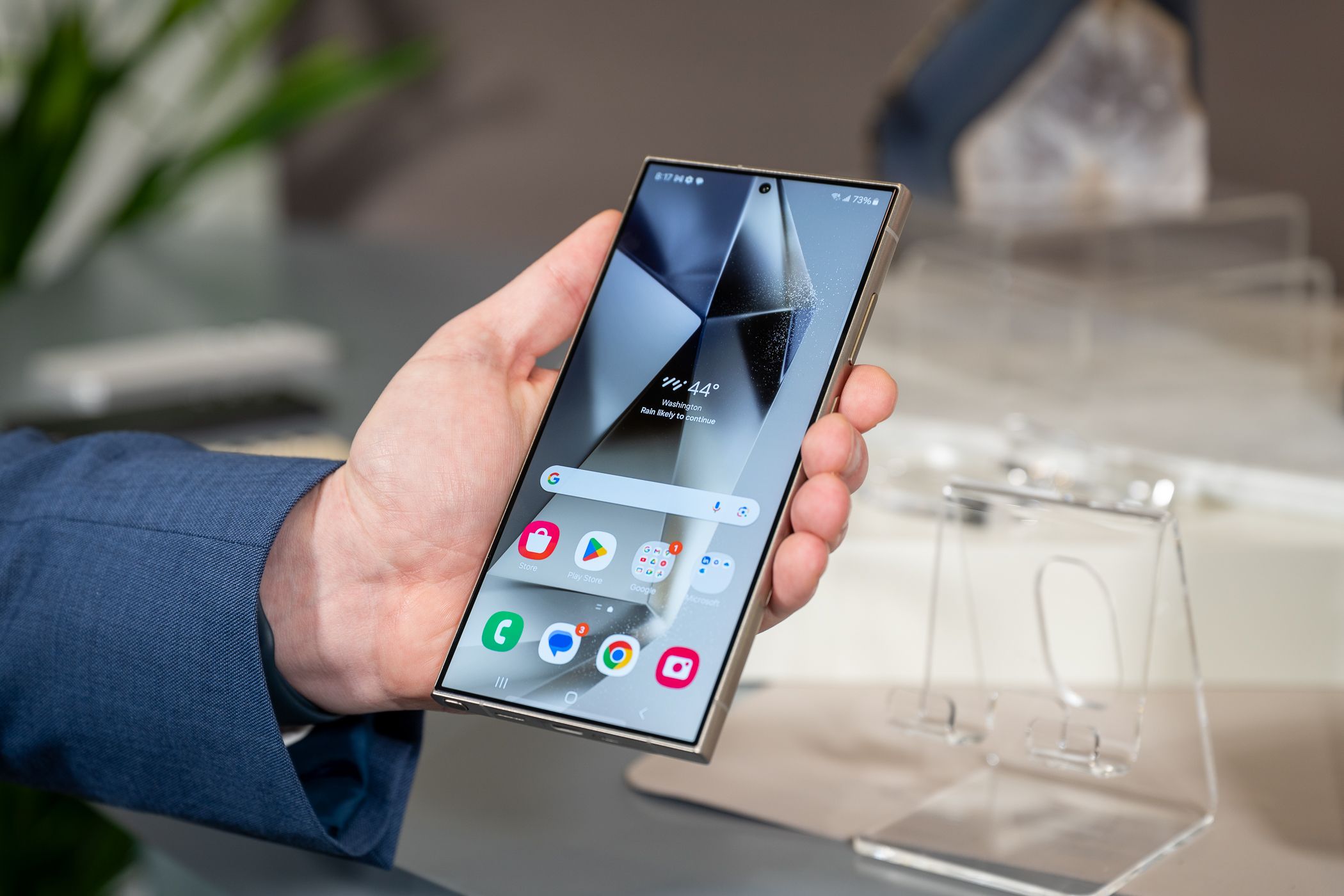 Размер иконок и текста на Android