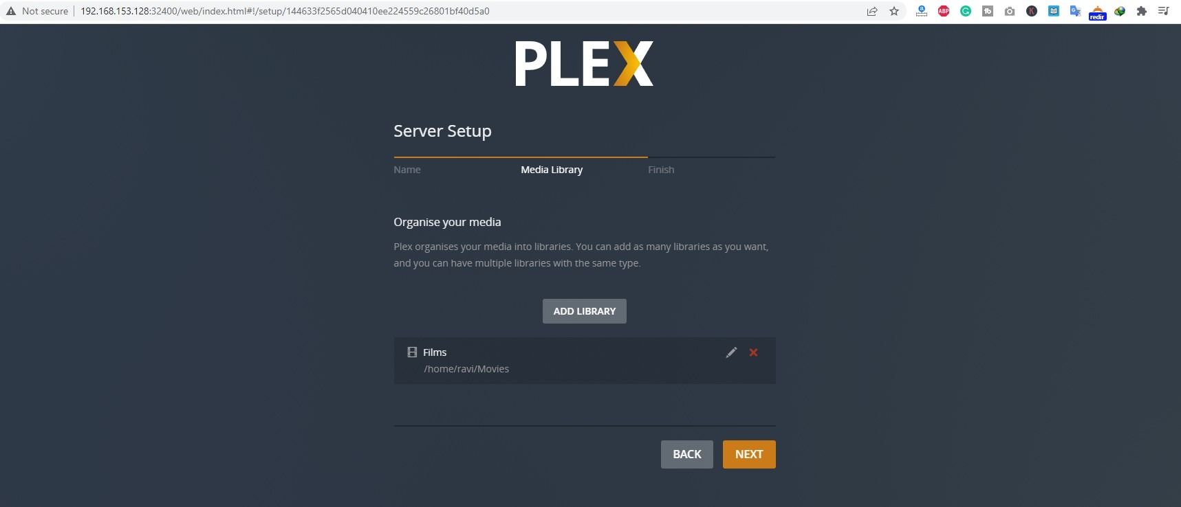 папки добавлены в Plex