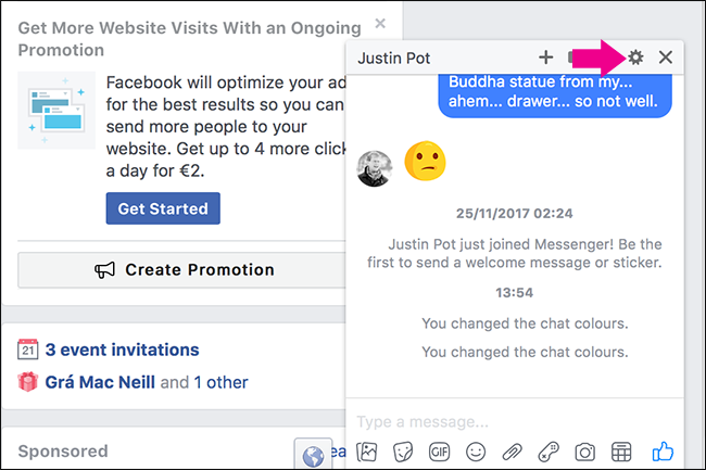 Открытый чат в Facebook на веб‑странице с выделенным значком настроек