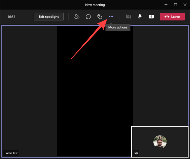Во время звонка нажмите значок с тремя точками в верхней части окна.