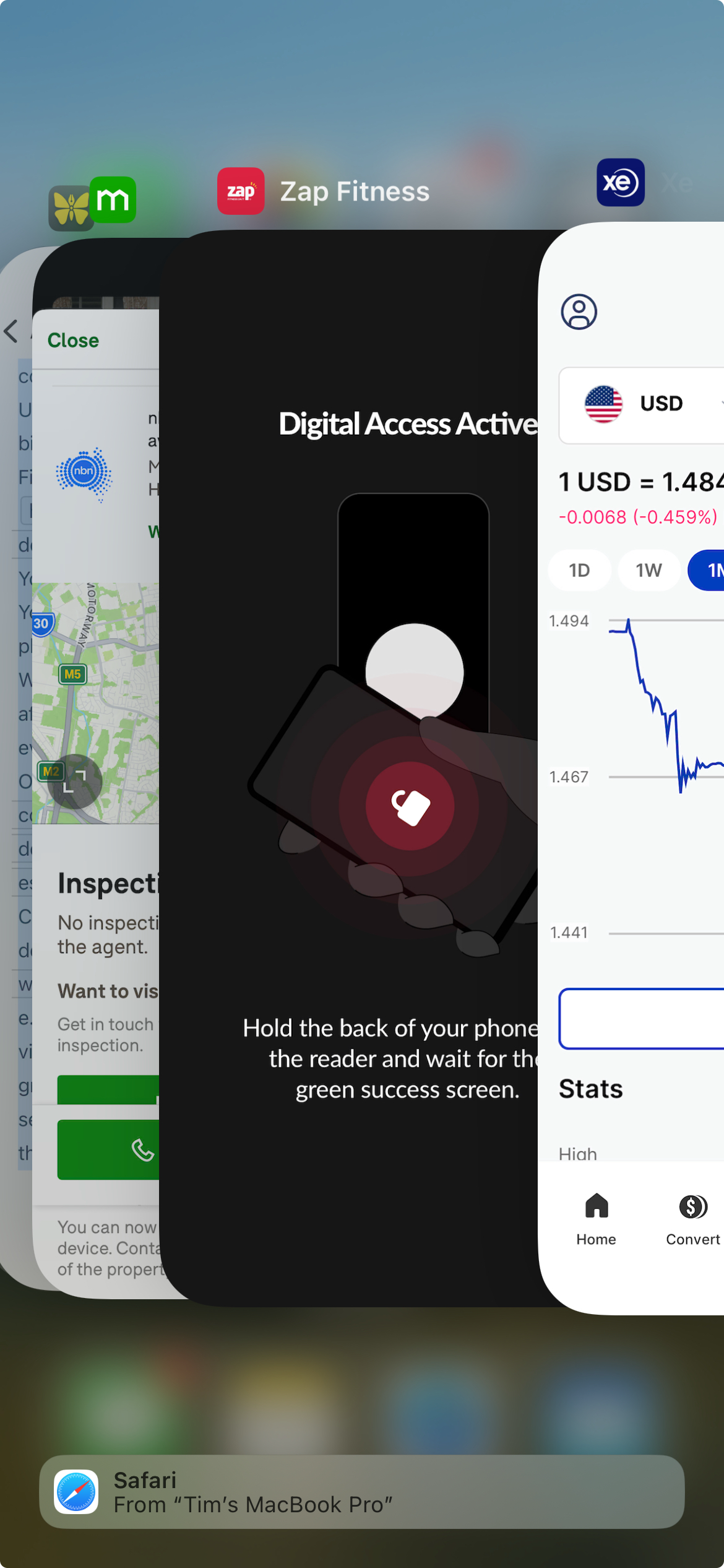 Переключатель приложений в iOS 18 на iPhone.