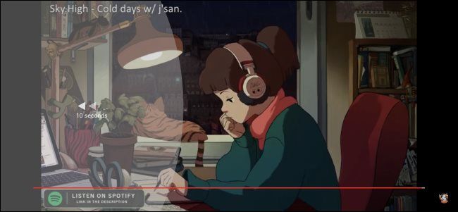 Двойной тап по левой стороне видео отматывает назад на 10 секунд.