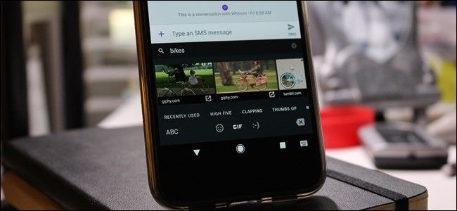 Искать emoji и GIF в Gboard на Android