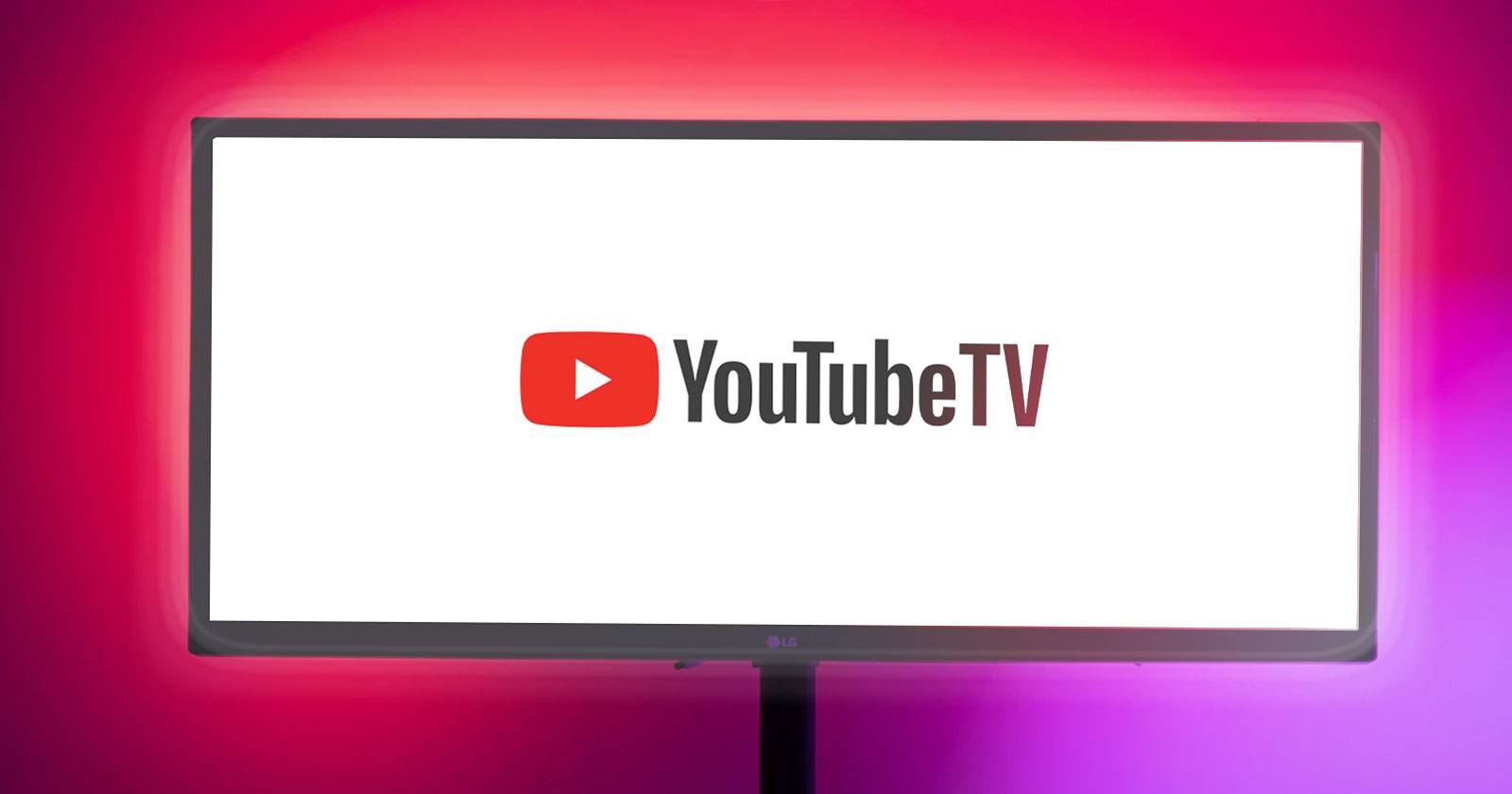 Логотип YouTube TV на экране телевизора