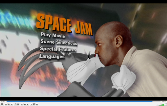 VLC воспроизводит диск Space Jam — скриншот