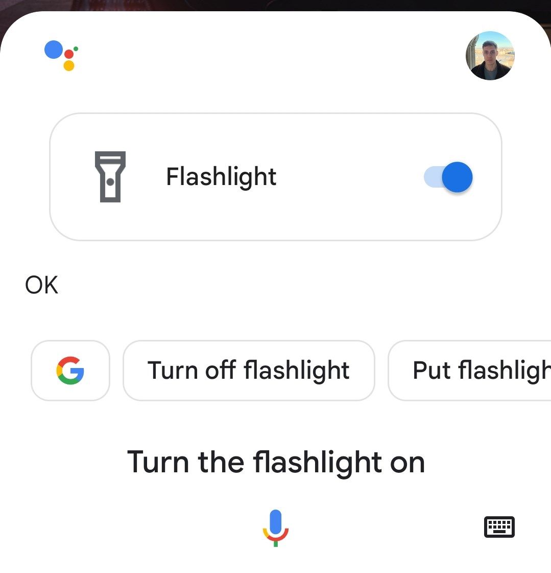 Включение фонарика с помощью Google Assistant.
