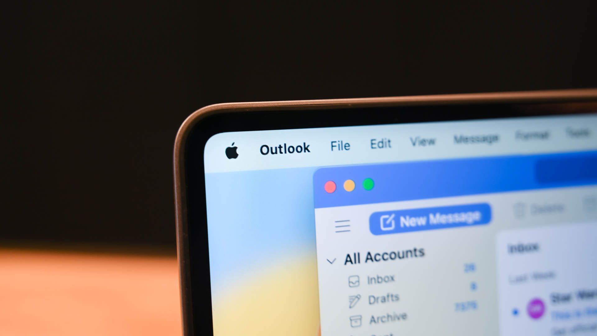 Окно почтового клиента Outlook на Mac