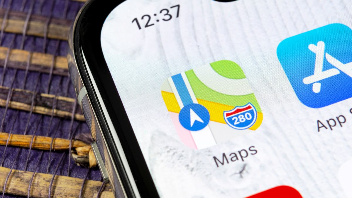 Поставить метку в Apple Maps на iPhone